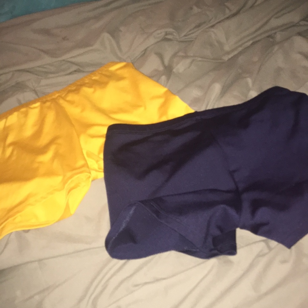 Varsity short set